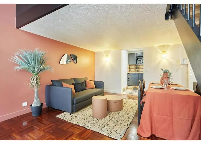 Appartement Le Marais Place Des Vosges By Prestige