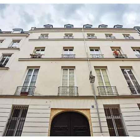 Le Marais Place Des Vosges By Prestige Paris